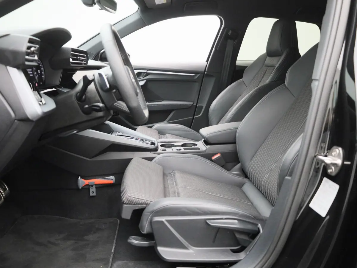 40 TFSI e S edition Navigatie | head up display | Airco | Stoelverwarming | Sonos Audio systeem |