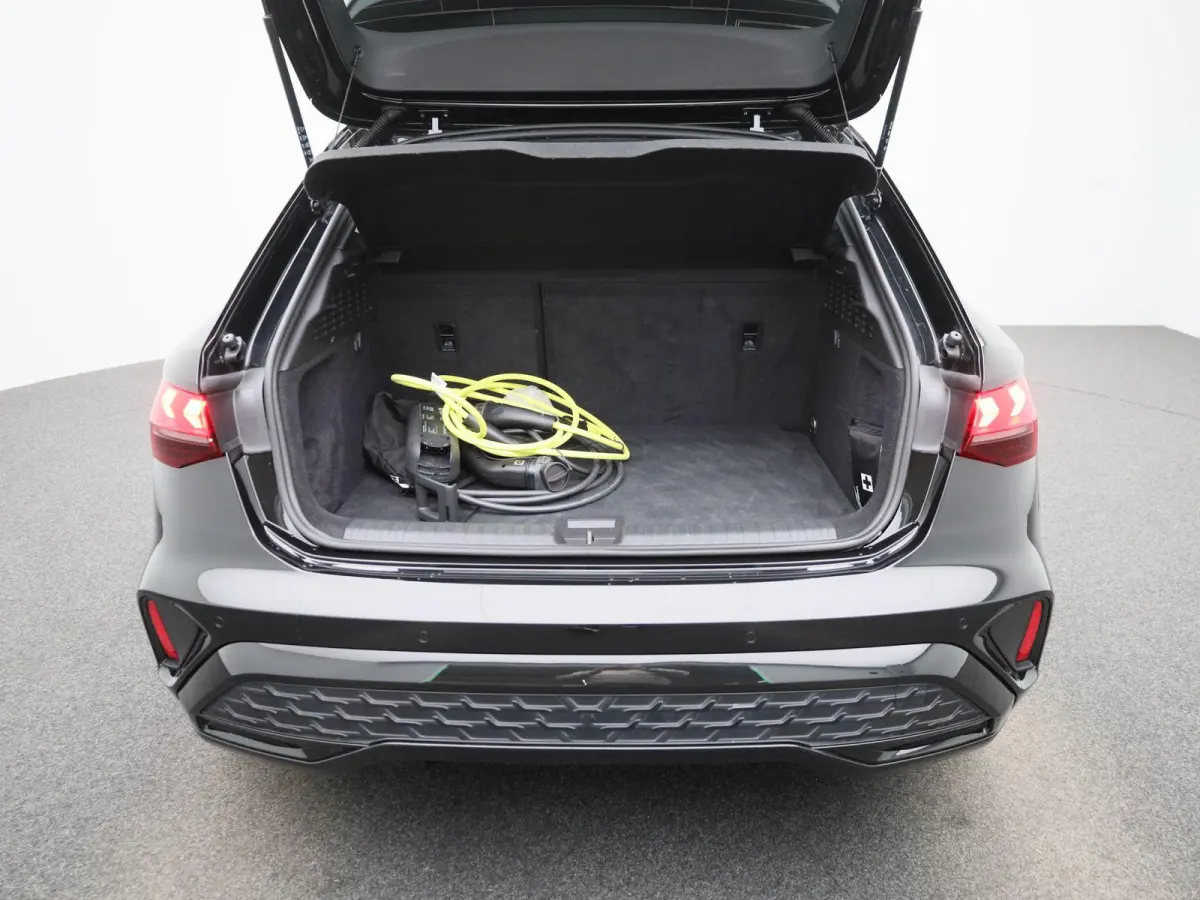 40 TFSI e S edition Navigatie | head up display | Airco | Stoelverwarming | Sonos Audio systeem |