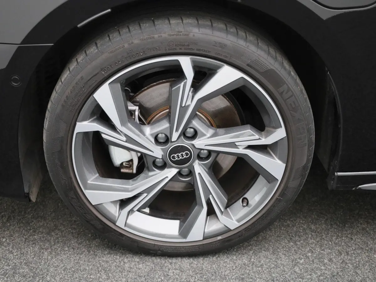 40 TFSI e S edition Navigatie | head up display | Airco | Stoelverwarming | Sonos Audio systeem |