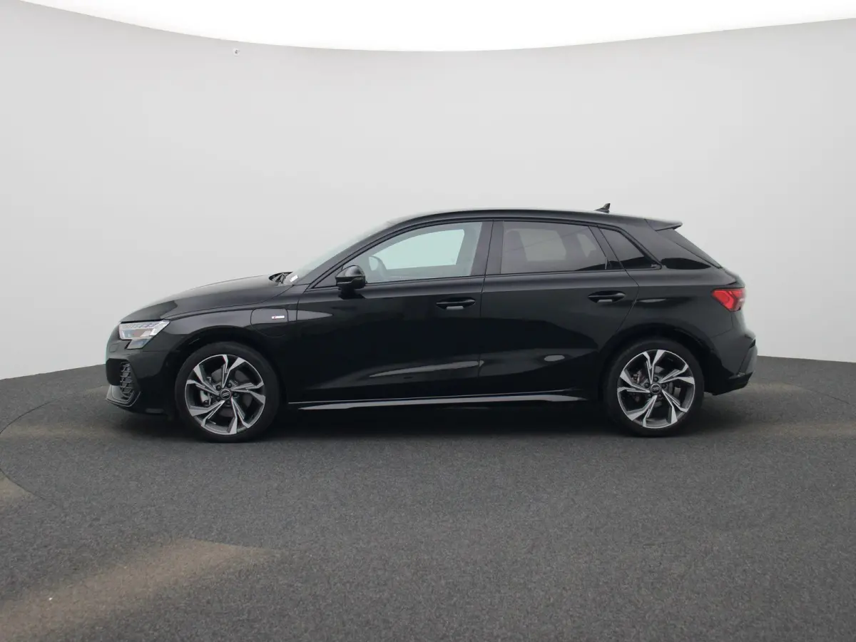 40 TFSI e S edition Navigatie | head up display | Airco | Stoelverwarming | Sonos Audio systeem |
