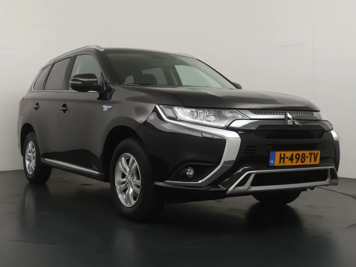 2.4 PHEV Pure | Parkeercamera | Apple Carplay/Android Auto | Stoelverw. |