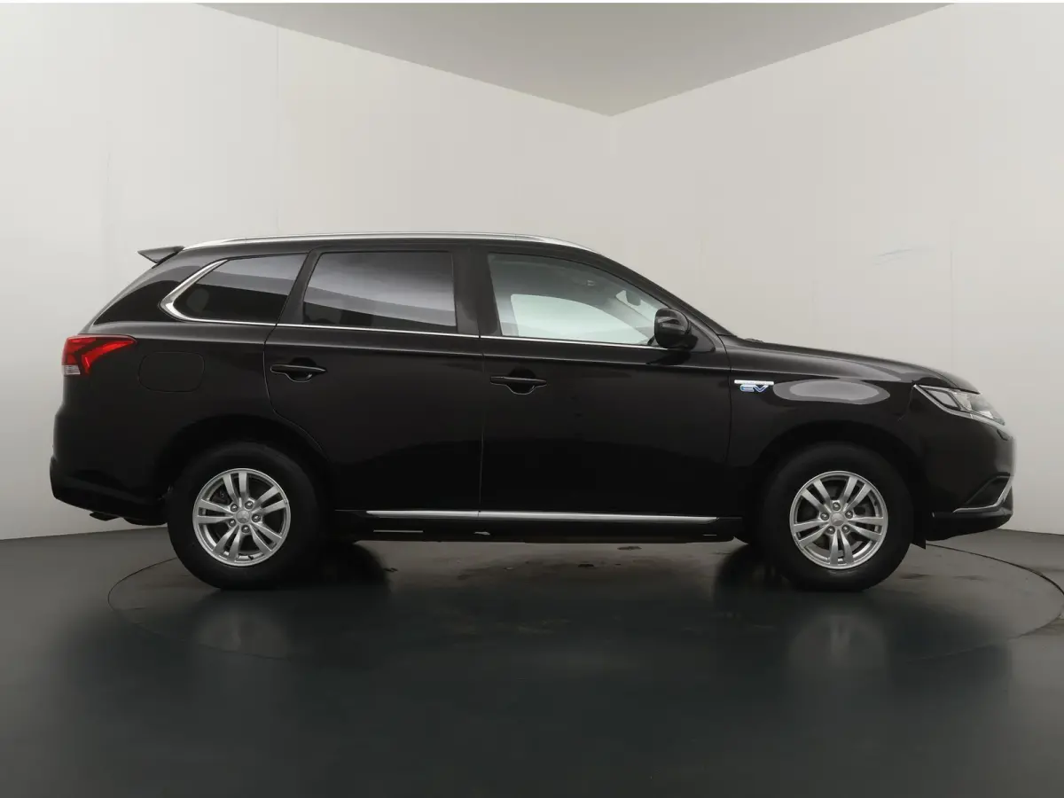 2.4 PHEV Pure | Parkeercamera | Apple Carplay/Android Auto | Stoelverw. |