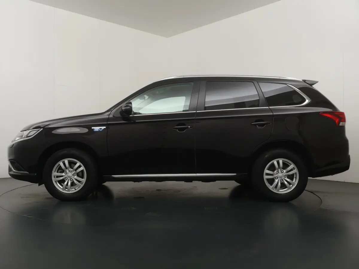 2.4 PHEV Pure | Parkeercamera | Apple Carplay/Android Auto | Stoelverw. |
