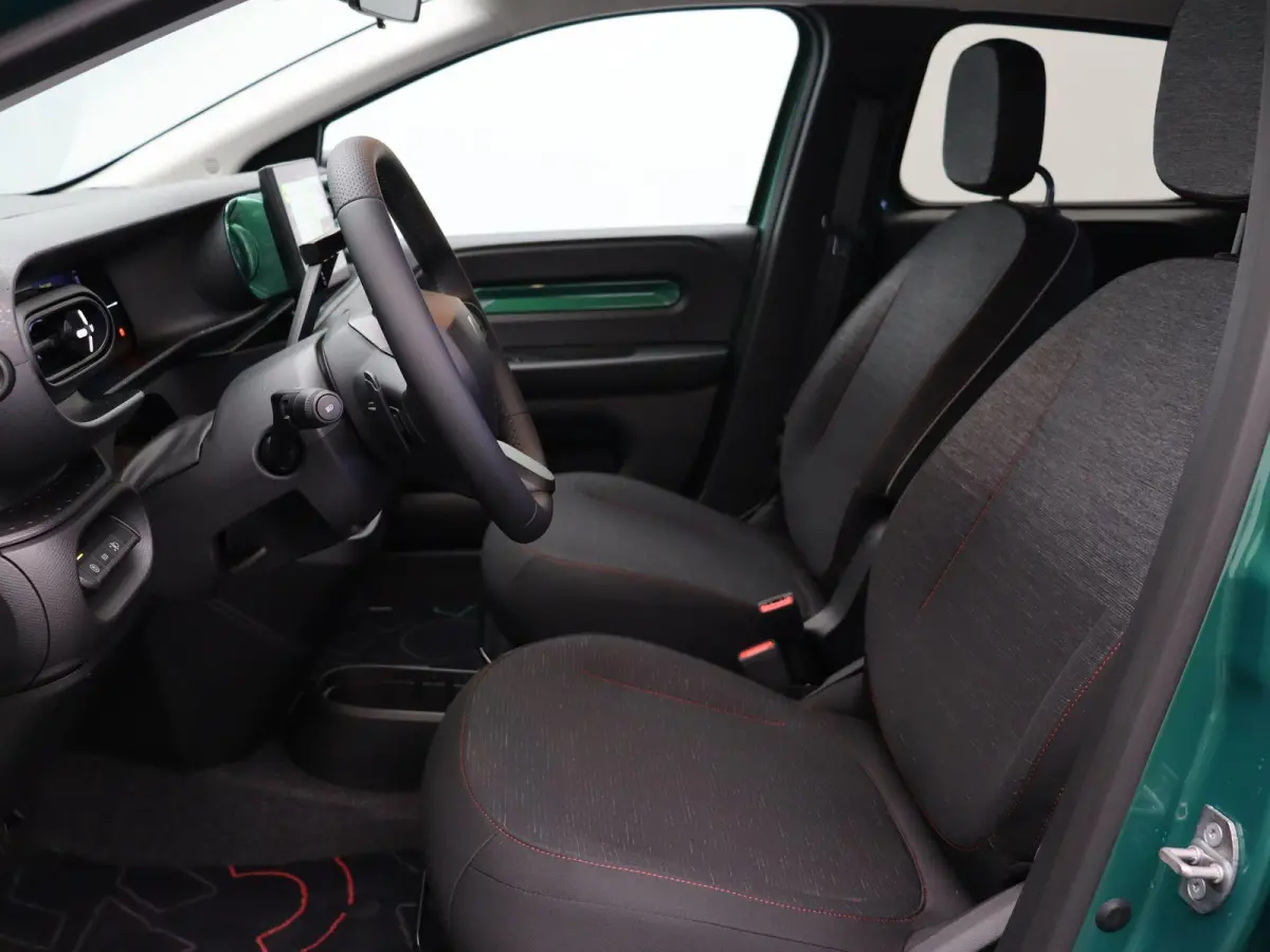 urban range techno 27.5 kWh | Stoelverwarming | Adaptive Cruise Control | Achteruitrijcamera | Climate Control |