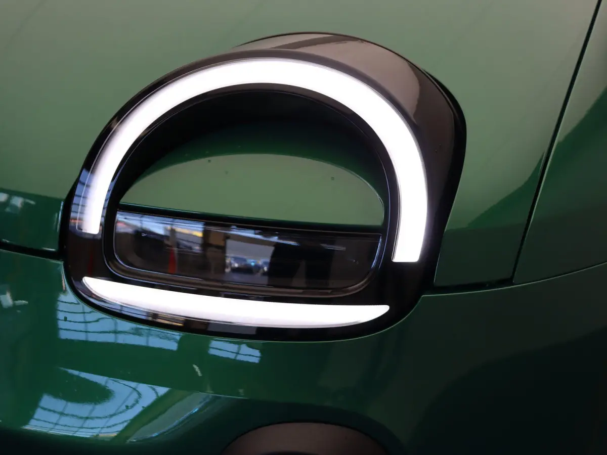 urban range techno 27.5 kWh | Stoelverwarming | Adaptive Cruise Control | Achteruitrijcamera | Climate Control |