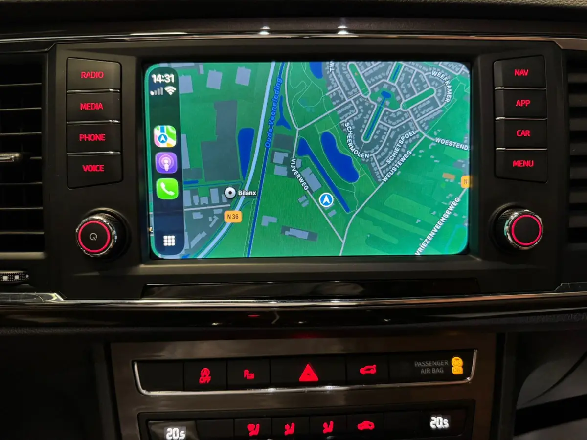 1.5 TSI Xcellence|Pano|Alcantara|19" Zwarte Velgen|360° Camera|Keyless|Sfeerverlichting|Virtueel Cockpit|Rijklaar