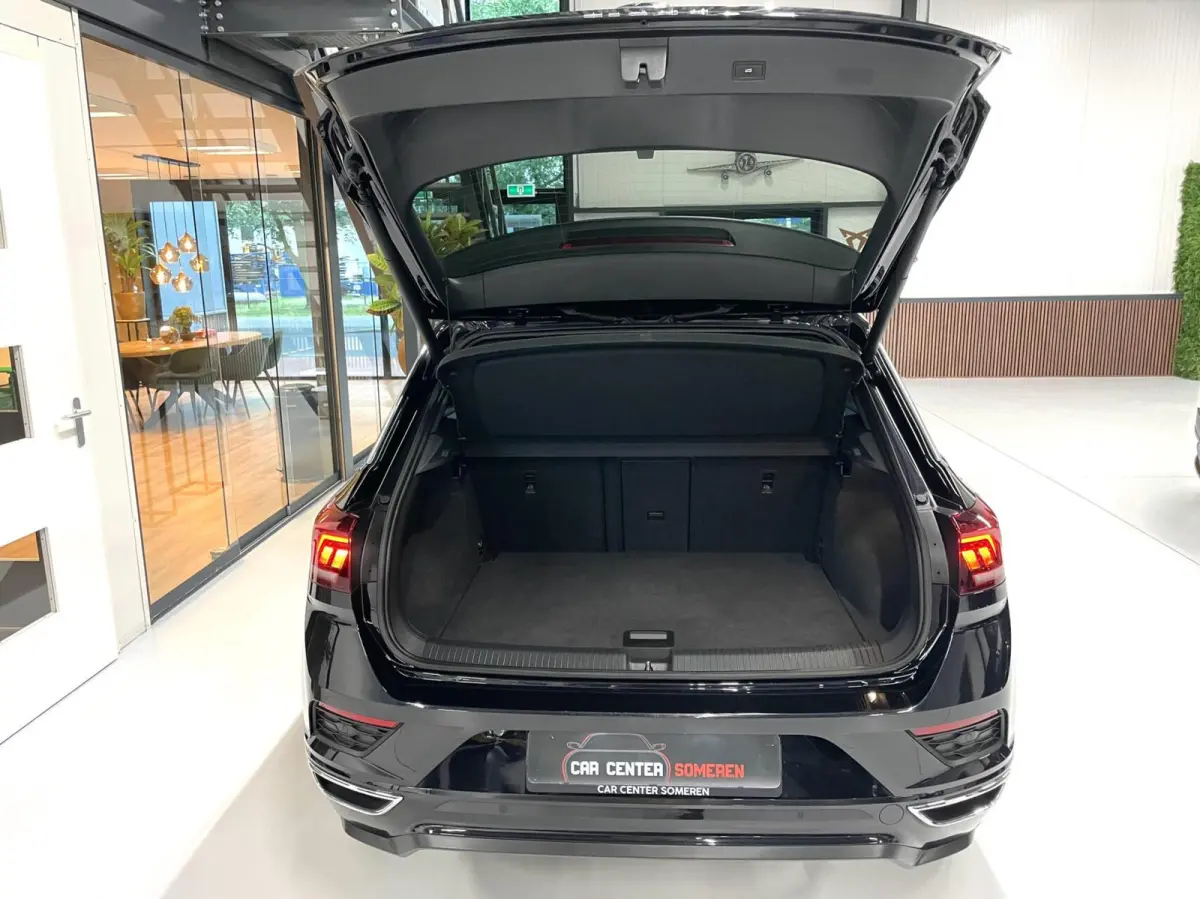 1.5 TSI 2x R-Line/ Camera/ 18'LMV/ Trekhaak