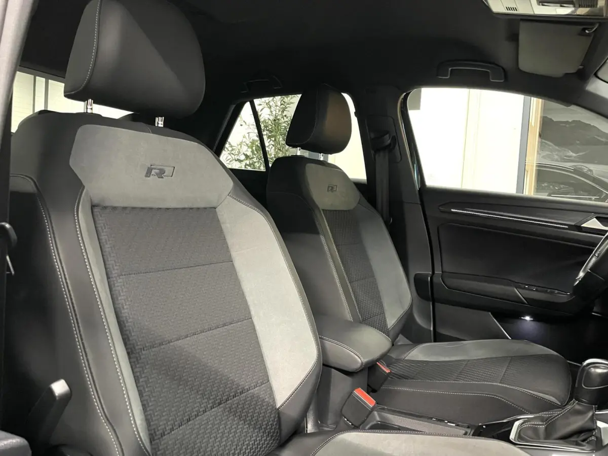 1.5 TSI 2x R-Line/ Camera/ 18'LMV/ Trekhaak