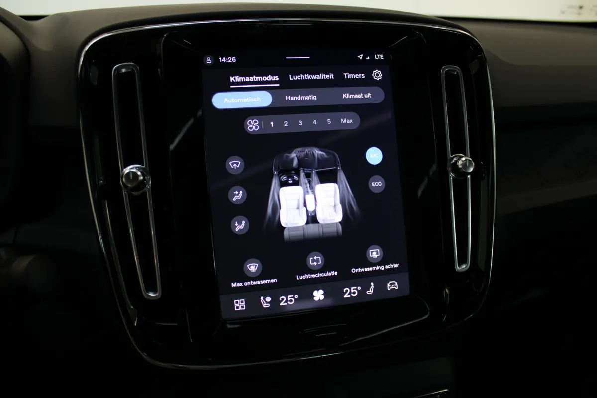 Single Plus Europa Black Edition 70kWh Power Seats | Climate Pack | 20" | Elektr. achterklep
