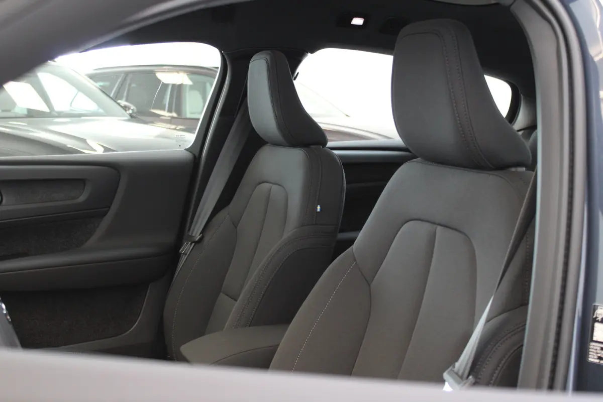 Single Plus Europa Black Edition 70kWh Power Seats | Climate Pack | 20" | Elektr. achterklep