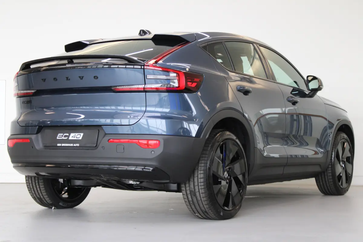 Single Plus Europa Black Edition 70kWh Power Seats | Climate Pack | 20" | Elektr. achterklep