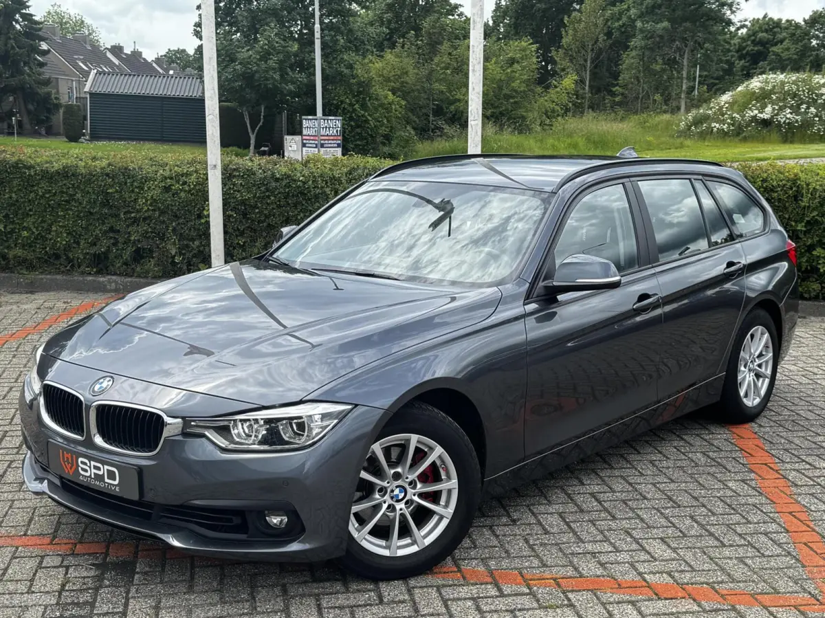 318i High Executive|LED|Trekhaak|Automaa