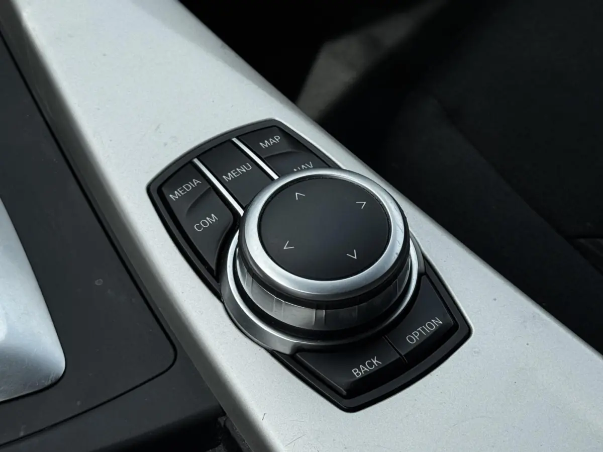 318i High Executive|LED|Trekhaak|Automaa