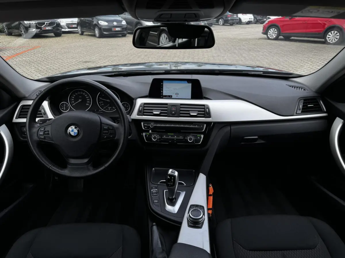 318i High Executive|LED|Trekhaak|Automaa