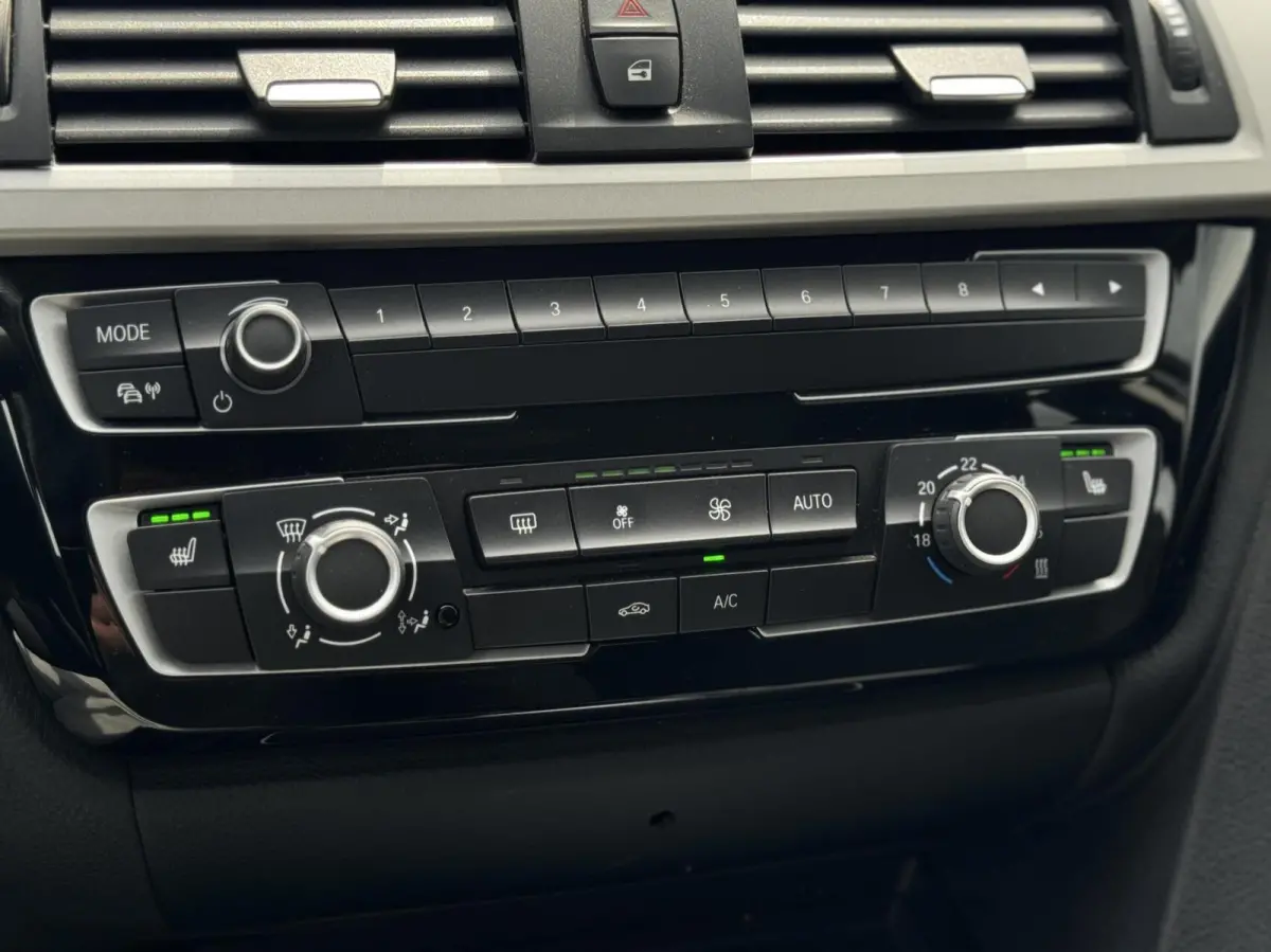 318i High Executive|LED|Trekhaak|Automaa