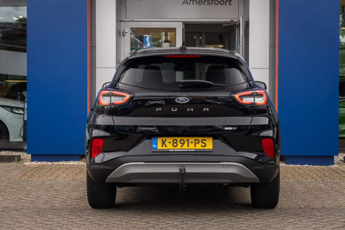 1.0 EcoBoost Titanium | Trekhaak Afneembaar | Stoel/Stuur/Vooruitvewarming | Cruise control | Apple Carplay/Android Auto | Parkeersensoren Achter | Apple Carplay/Android Auto|telefoonintegra