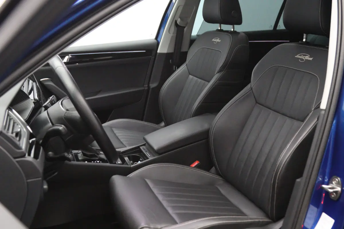 1.4 TSI iV 218 PK Laurent & Klement PHEV, Trekhaak, Panoramadak, Canton-Sound, Adap. Cruise Control, Memory
