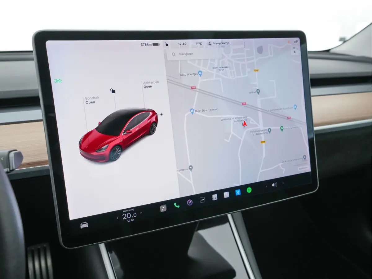 Performance 75 kWh AWD [ Fase-3-17kW ] {SoH-88%} (INCL-BTW) Aut. *PANO | LEATHER | AUTO-PILOT | FULL-LED | DIGI-COCKPIT | ADAPTIVE-CRUISE | KEYLESS | TOPVIEW | DAB | CARPLAY | MEMORY-PACK | 