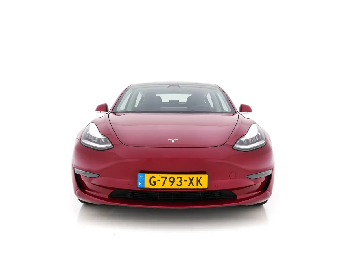 Performance 75 kWh AWD [ Fase-3-17kW ] {SoH-88%} (INCL-BTW) Aut. *PANO | LEATHER | AUTO-PILOT | FULL-LED | DIGI-COCKPIT | ADAPTIVE-CRUISE | KEYLESS | TOPVIEW | DAB | CARPLAY | MEMORY-PACK | 