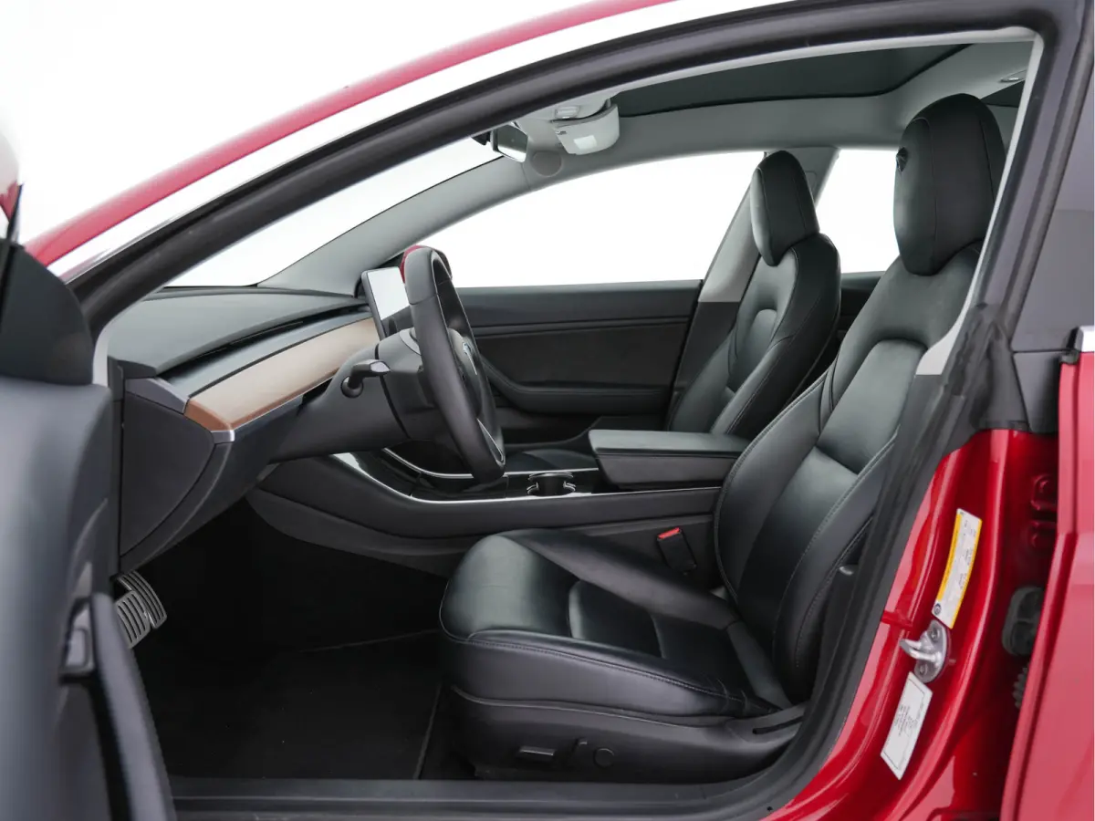 Performance 75 kWh AWD [ Fase-3-17kW ] {SoH-88%} (INCL-BTW) Aut. *PANO | LEATHER | AUTO-PILOT | FULL-LED | DIGI-COCKPIT | ADAPTIVE-CRUISE | KEYLESS | TOPVIEW | DAB | CARPLAY | MEMORY-PACK | 