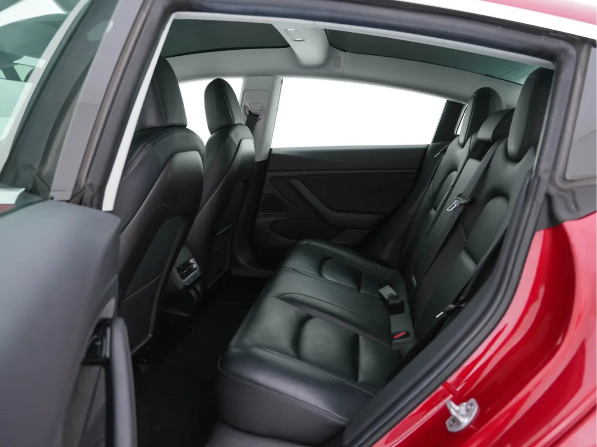 Performance 75 kWh AWD [ Fase-3-17kW ] {SoH-88%} (INCL-BTW) Aut. *PANO | LEATHER | AUTO-PILOT | FULL-LED | DIGI-COCKPIT | ADAPTIVE-CRUISE | KEYLESS | TOPVIEW | DAB | CARPLAY | MEMORY-PACK | 