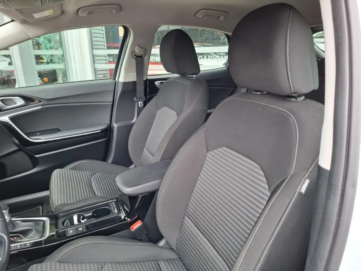 1.6 GDI PHEV DYNLINE AIRCO LMV PDC-CAMERA NAVI.