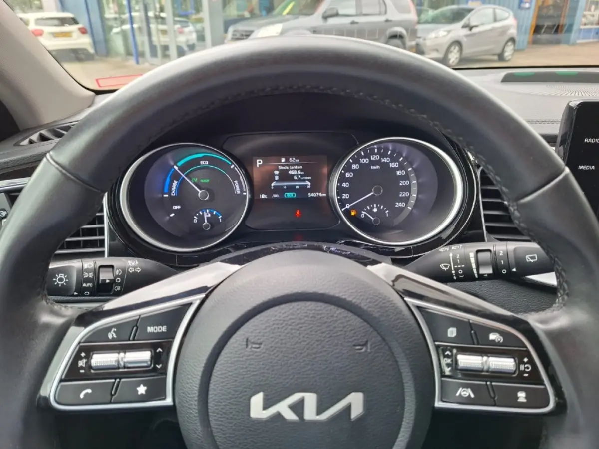 1.6 GDI PHEV DYNLINE AIRCO LMV PDC-CAMERA NAVI.