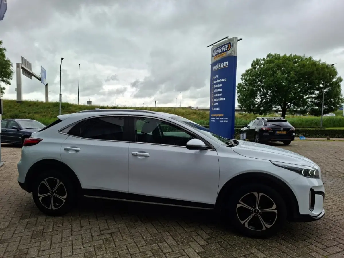 1.6 GDI PHEV DYNLINE AIRCO LMV PDC-CAMERA NAVI.