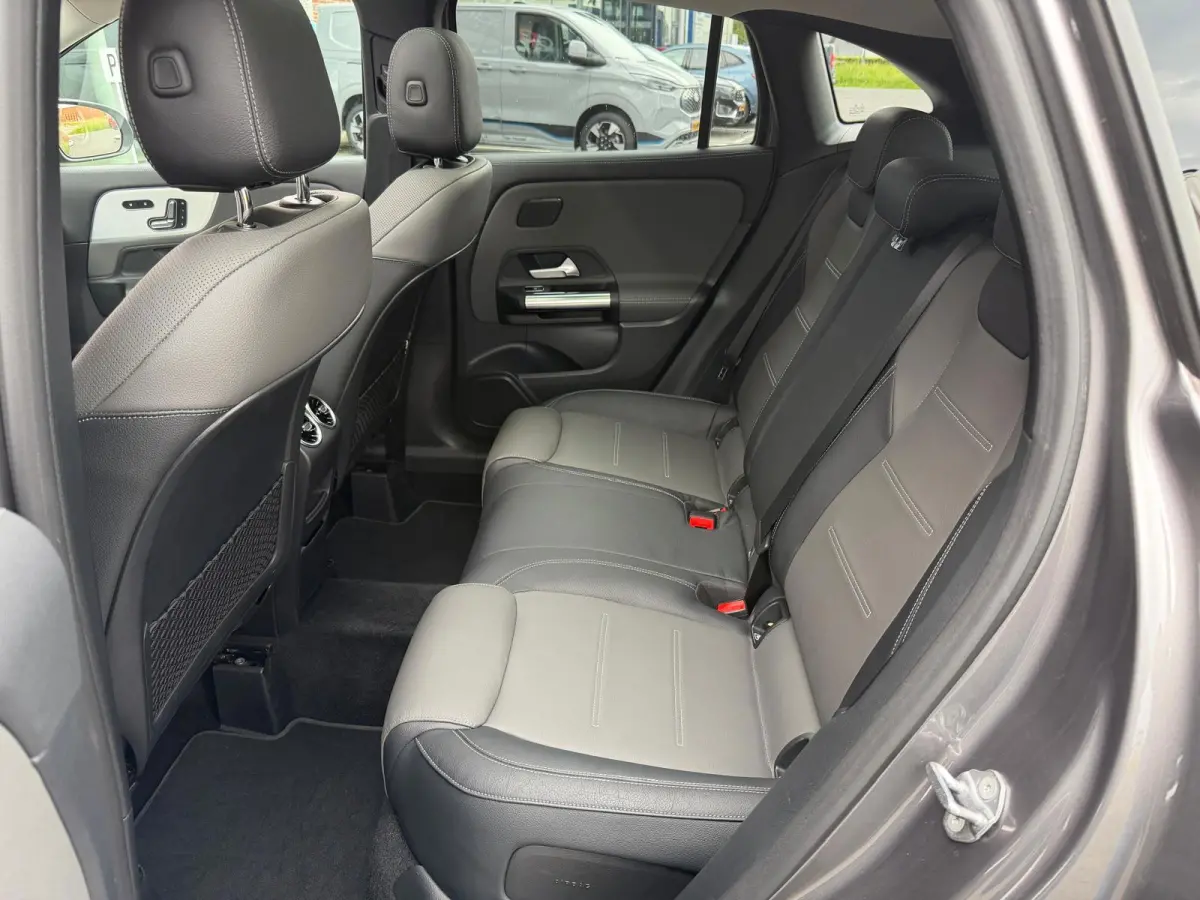 250 e Business Line AMG/Panorama/Memory Full spec