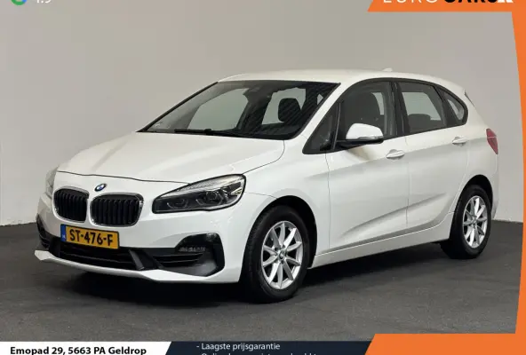 218i Corporate Lease Executive Navigatie Airco Cruise Control Lichtmetalenvelgen Parkeersensoren