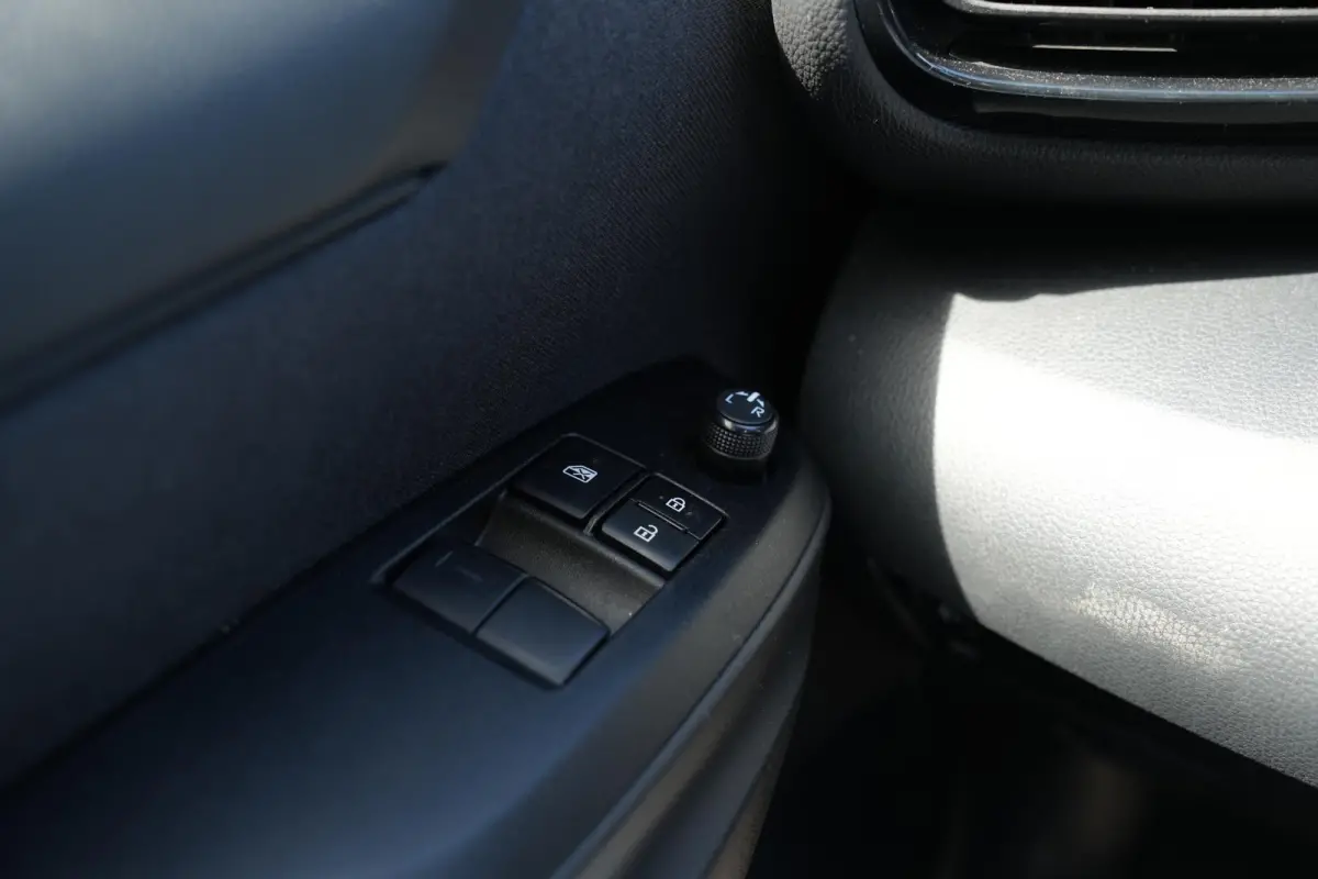 1.5 Centre-line Cruise Lane Assist Clima Navi
