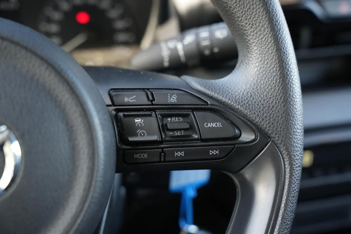 1.5 Centre-line Cruise Lane Assist Clima Navi