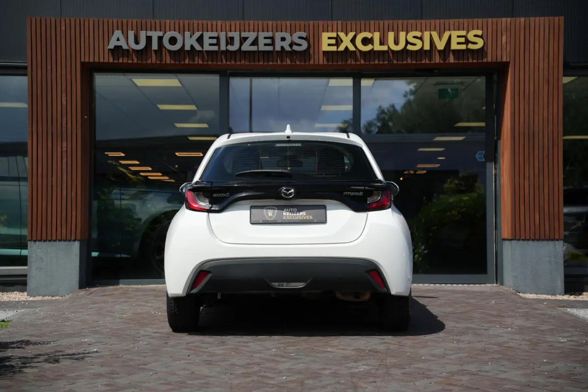 1.5 Centre-line Cruise Lane Assist Clima Navi