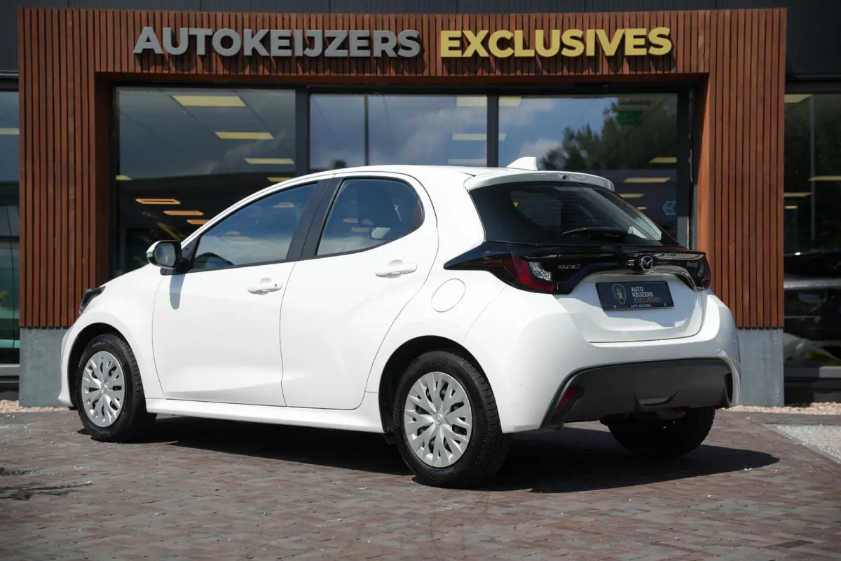 1.5 Centre-line Cruise Lane Assist Clima Navi
