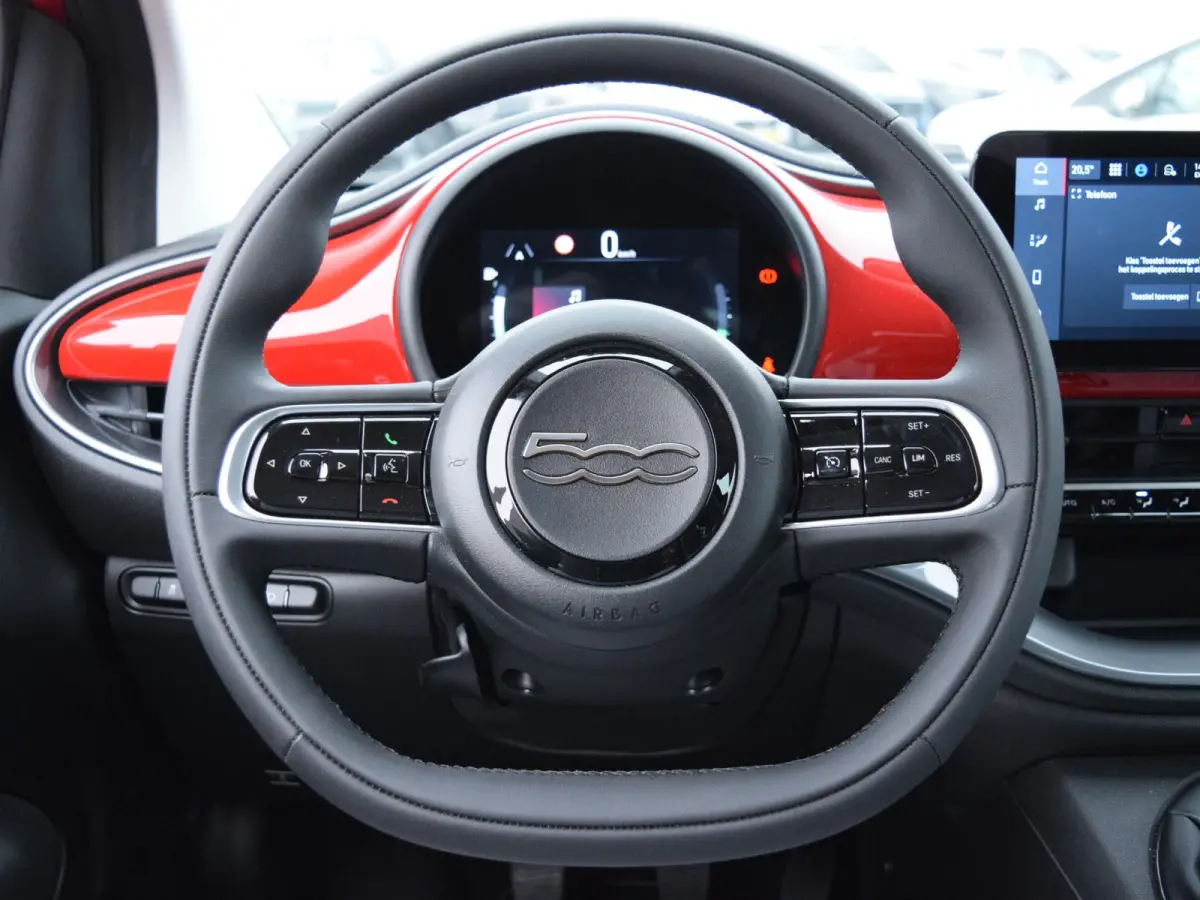 Hybrid Torino Launch Edition | Clima | Carplay | PDC | Priv Glass | Rosso Passione
