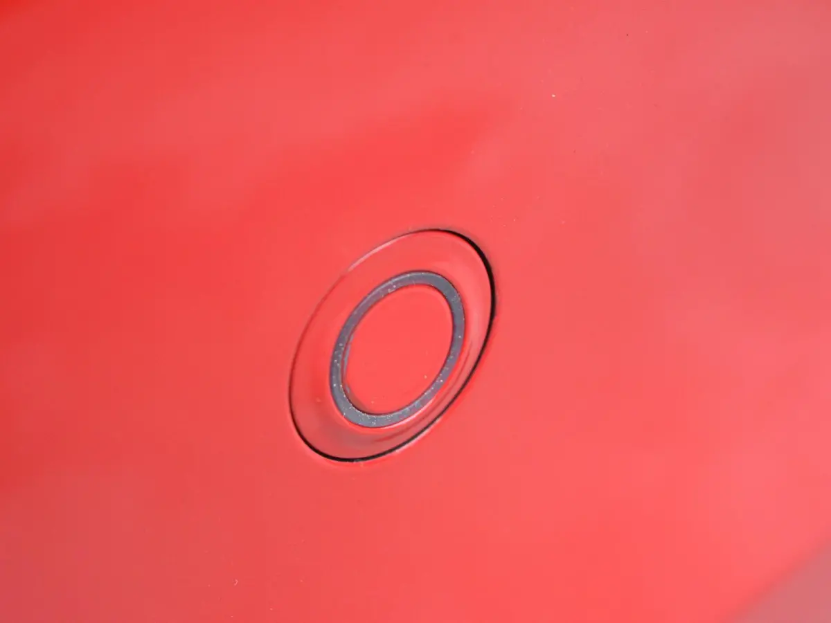Hybrid Torino Launch Edition | Clima | Carplay | PDC | Priv Glass | Rosso Passione