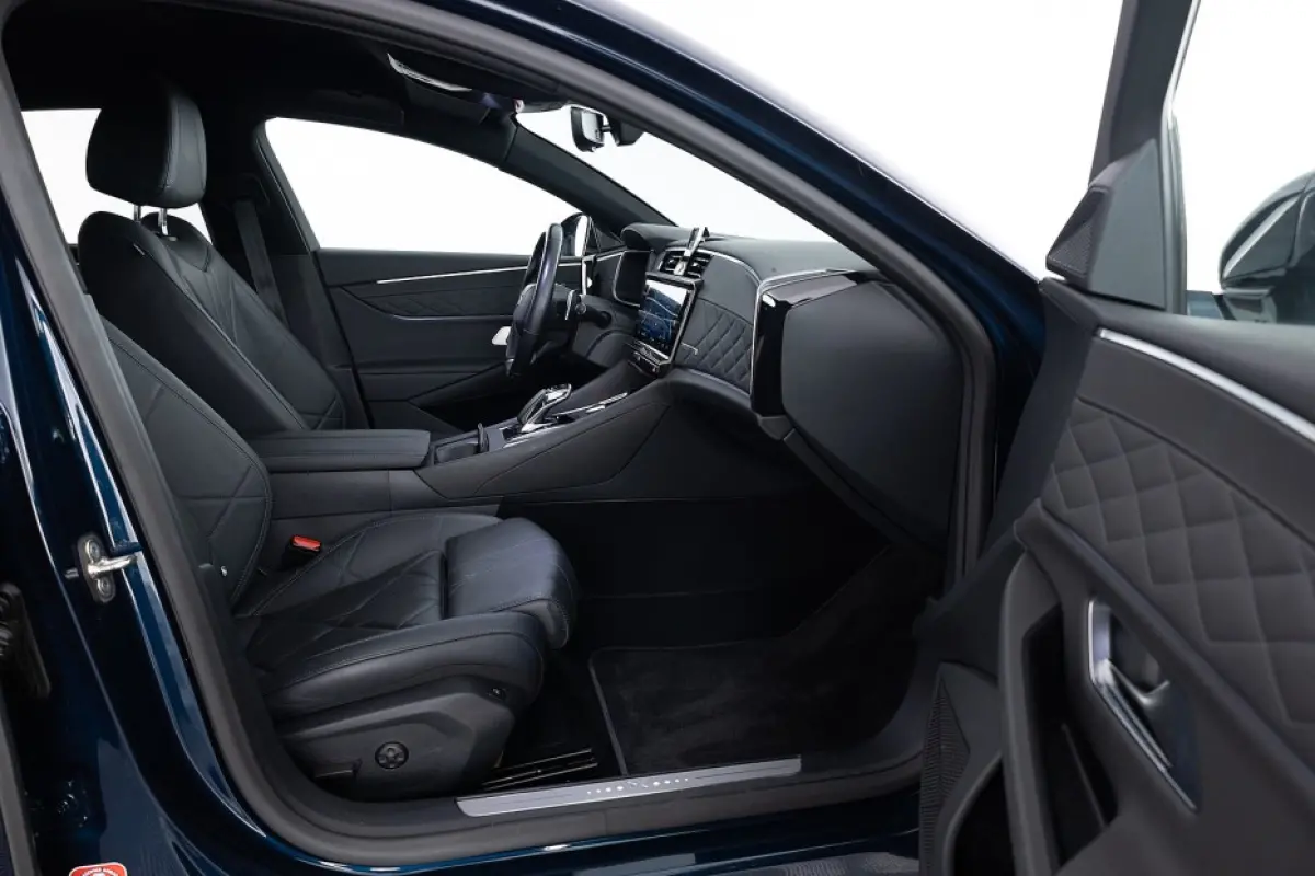 E-Tense RIVOLI+ PHEV | LEDER | Full LED | CARPLAY |