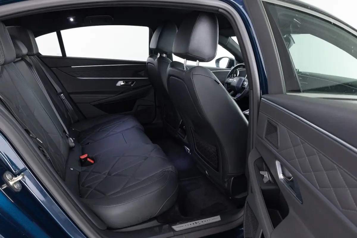 E-Tense RIVOLI+ PHEV | LEDER | Full LED | CARPLAY |