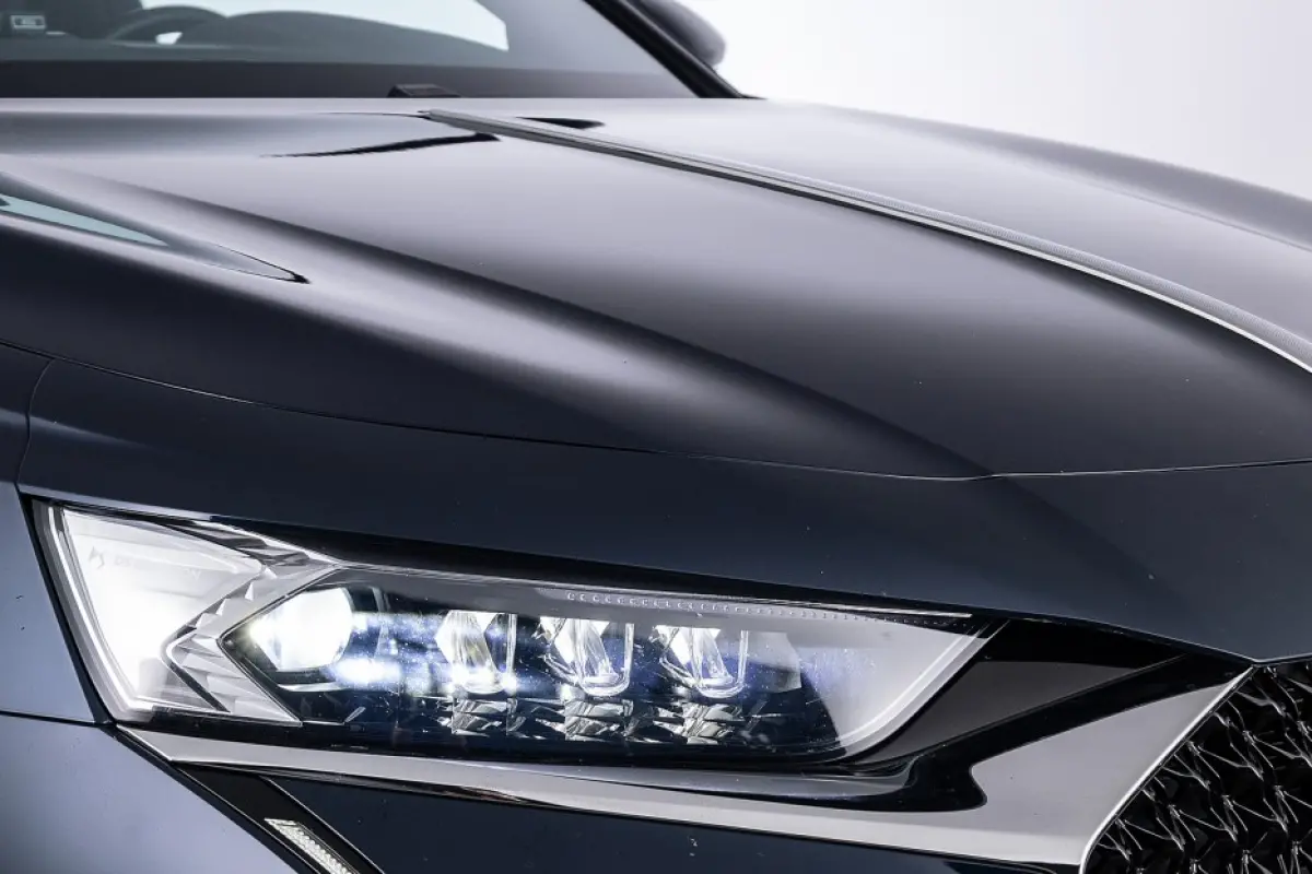 E-Tense RIVOLI+ PHEV | LEDER | Full LED | CARPLAY |