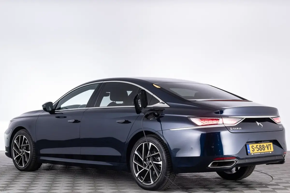 E-Tense RIVOLI+ PHEV | LEDER | Full LED | CARPLAY |