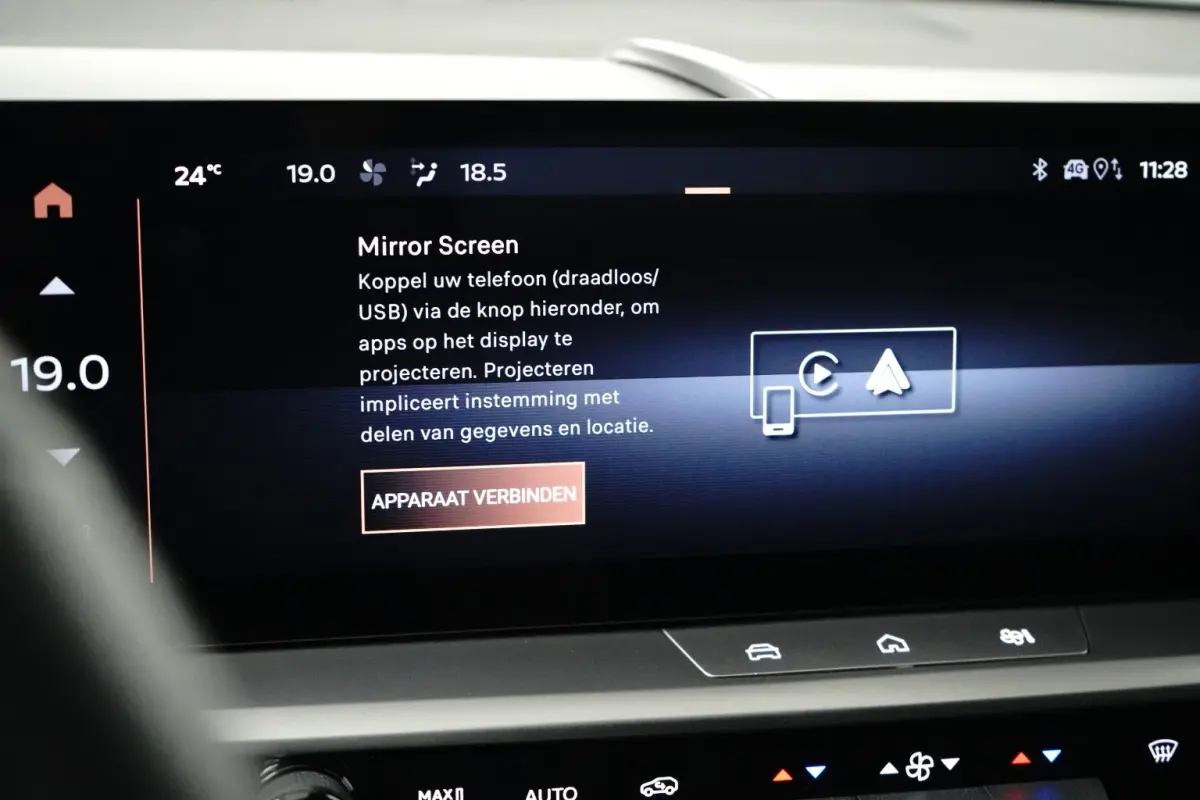 1.2 Turbo Hybrid GS 145PK Automaat | Adaptive Cruise Control | Camera Voor / Achter | Navigatie | Apple Carplay / Android Auto | Keyless | | Comfortstoel(en) | Connected services | DAB ontva