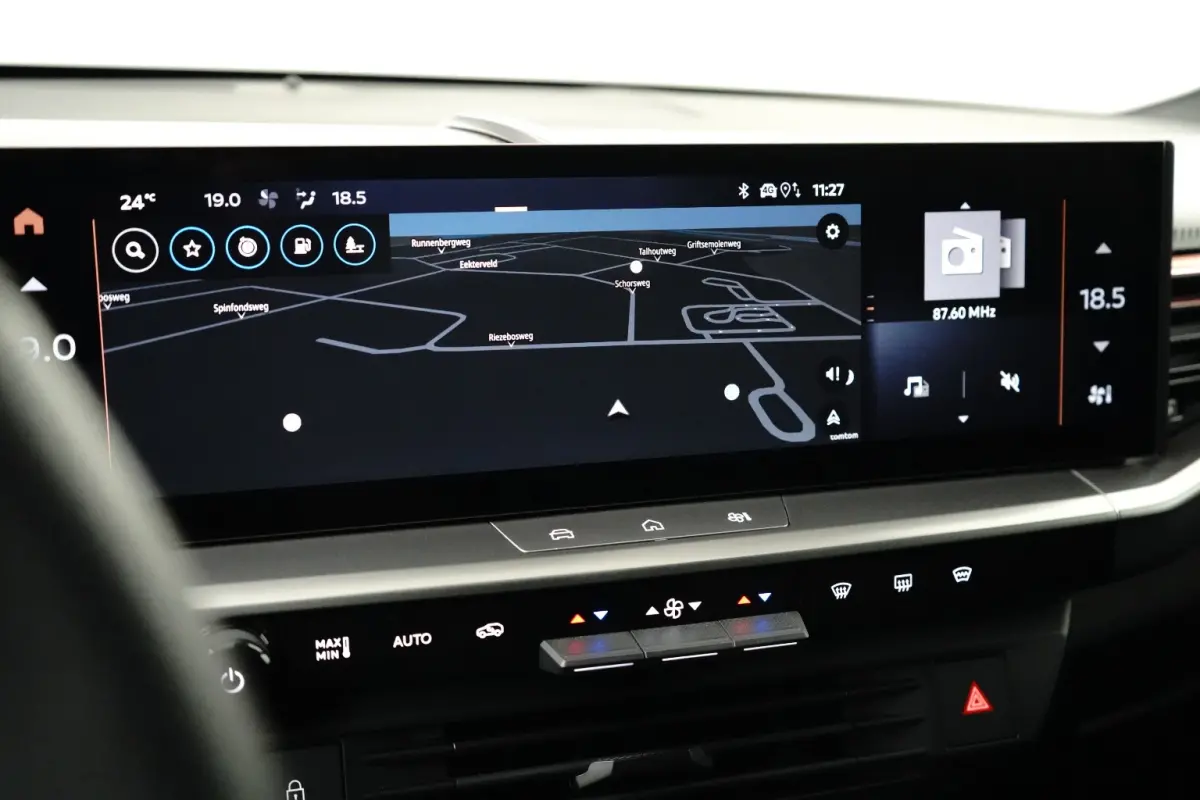 1.2 Turbo Hybrid GS 145PK Automaat | Adaptive Cruise Control | Camera Voor / Achter | Navigatie | Apple Carplay / Android Auto | Keyless | | Comfortstoel(en) | Connected services | DAB ontva