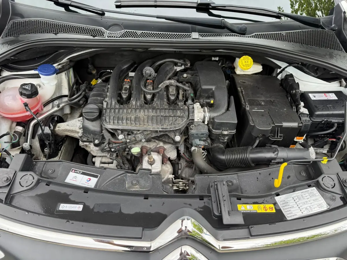 1.2 PureTech Feel, Facelift, Navi, Dealer auto