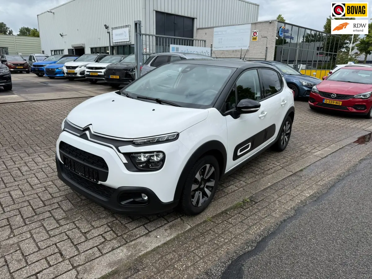 1.2 PureTech Feel, Facelift, Navi, Dealer auto