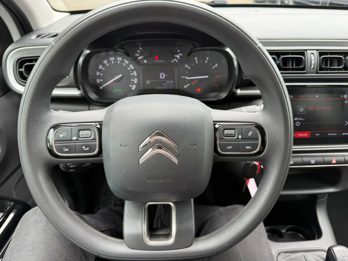 1.2 PureTech Feel, Facelift, Navi, Dealer auto