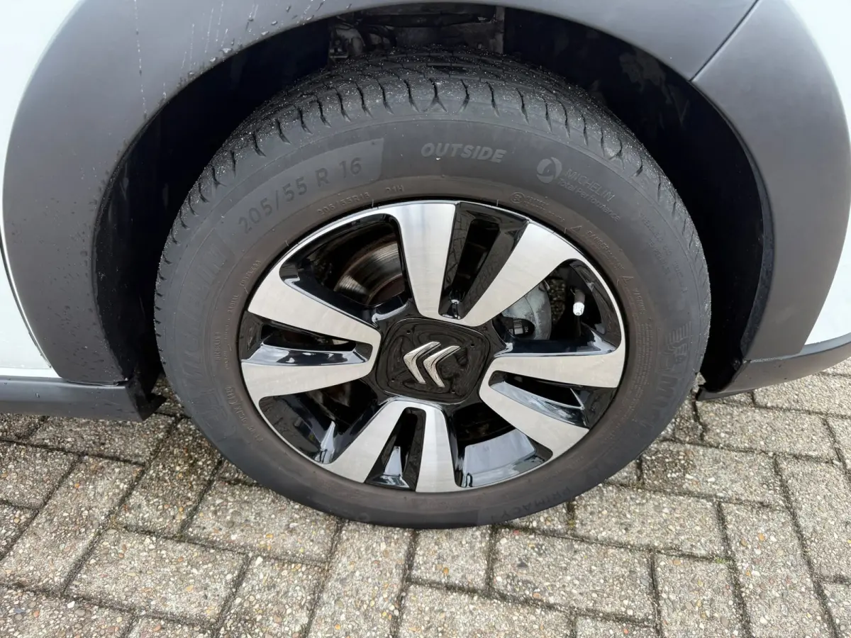 1.2 PureTech Feel, Facelift, Navi, Dealer auto