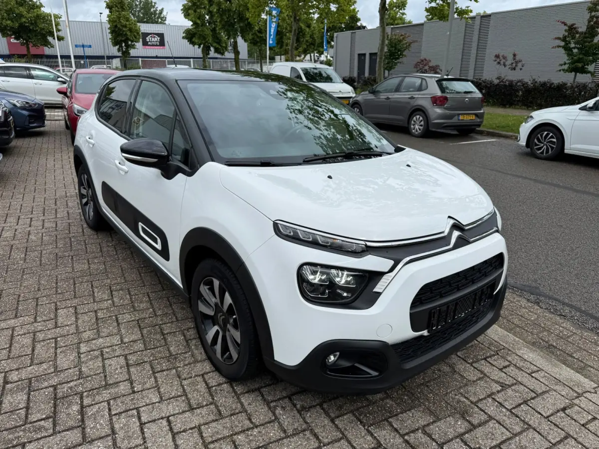 1.2 PureTech Feel, Facelift, Navi, Dealer auto
