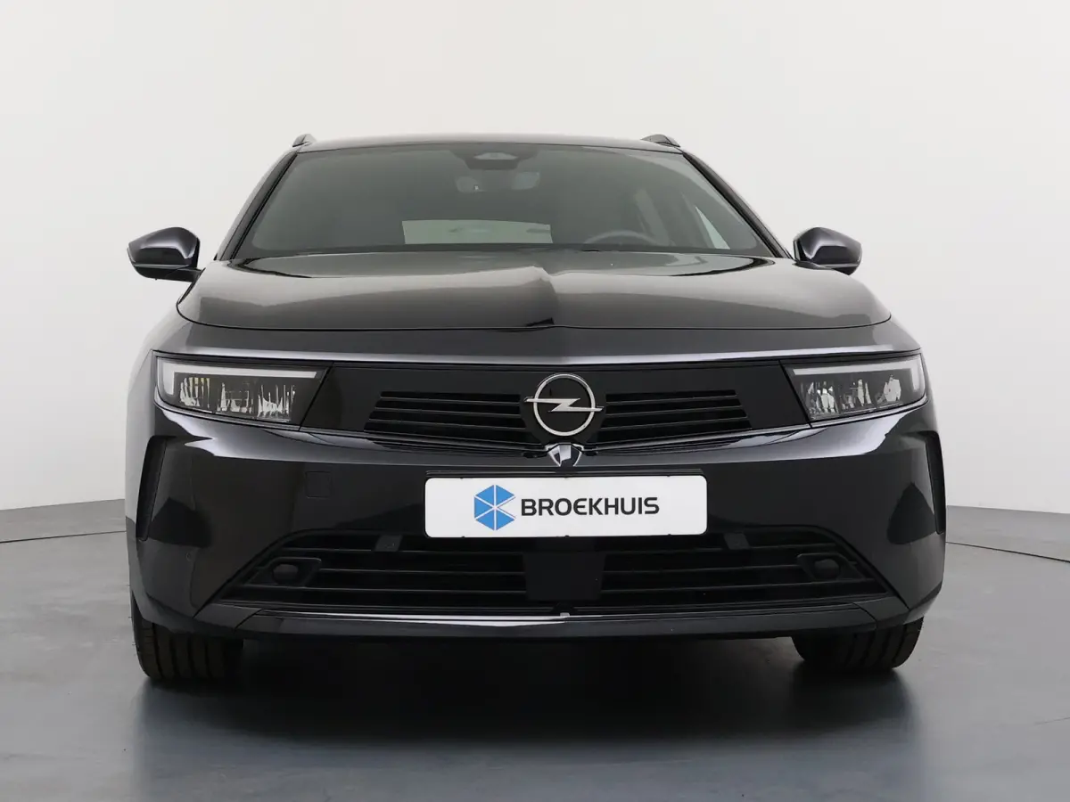 1.2 Turbo Hybrid Business Edition / Navigatie / Camera / Parkeersensoren / Stuur -en Stoelverwarmd / Keyless / Carplay / 17'' LMV