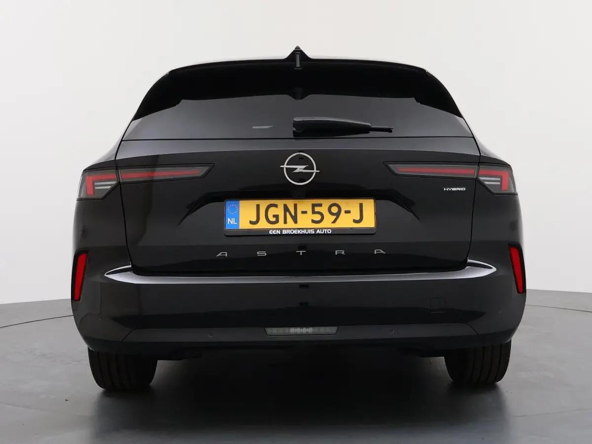 1.2 Turbo Hybrid Business Edition / Navigatie / Camera / Parkeersensoren / Stuur -en Stoelverwarmd / Keyless / Carplay / 17'' LMV