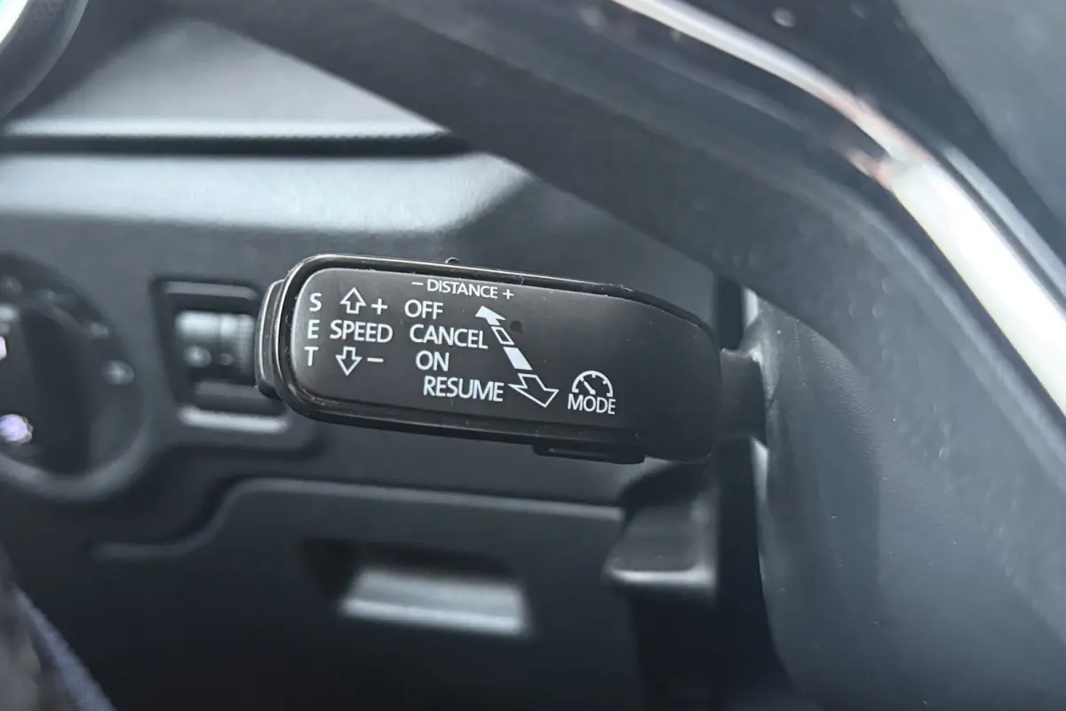 1.0 TSI Ambition | Adapt. Cruise | Parkeersensoren | CarPlay | NAP | Org. NL | Climate Control |